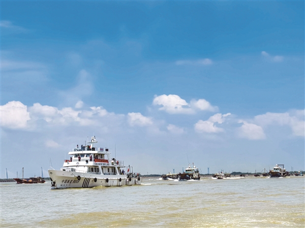 0818p1-1_b.jpg